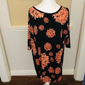 Tangerine black tunic top